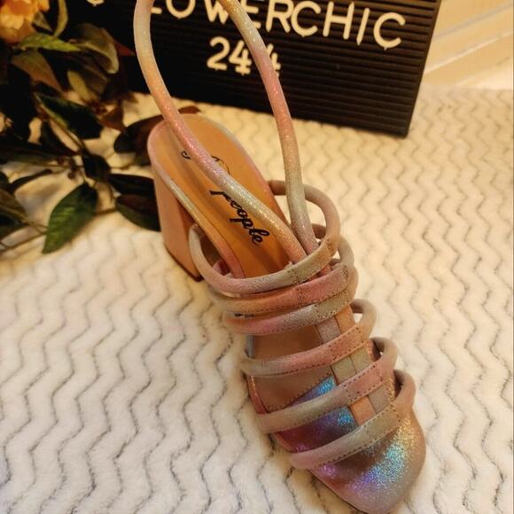 FREE PEOPLE COLLETTE SANDAL RAINBOW NEW SIZE 38 US 7.5 - Picture 1 of 8